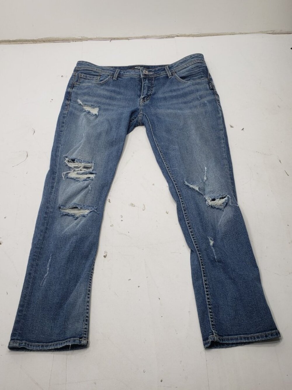 Silver Jeans Co Suki Ankle Slim Women’s W32 L27 Distressed Ripped Blue Jeans